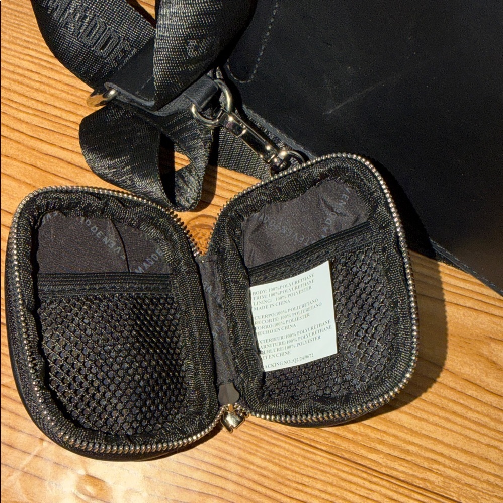 Steve Madden Black Messenger Bag for Men - Picture 7 of 8